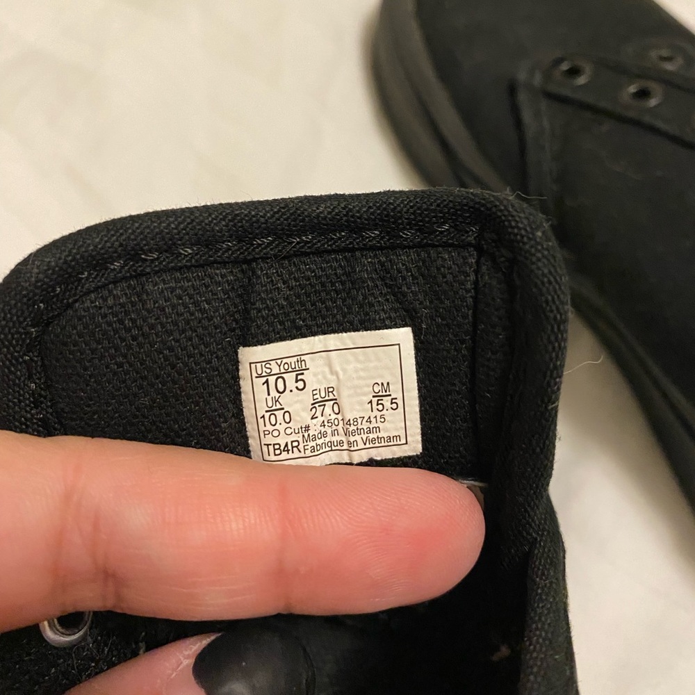 Boys vans, no laces